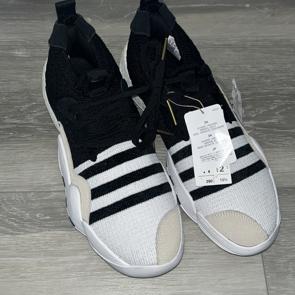 NEW adidas Trae Young 2.0 Basketball Shoes - Picture 5 of 7